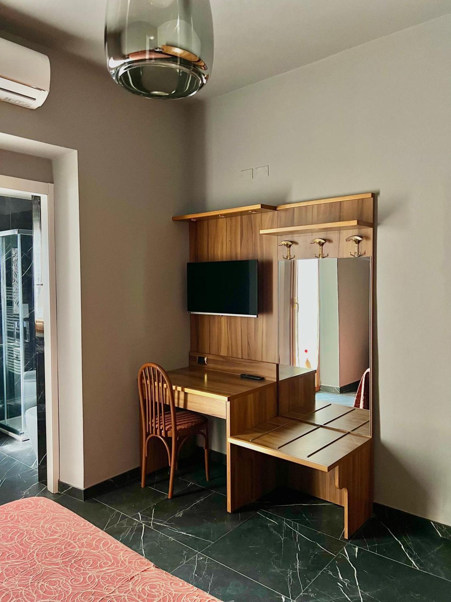 Hotel Residence Paradiso モネーリア エクステリア 写真
