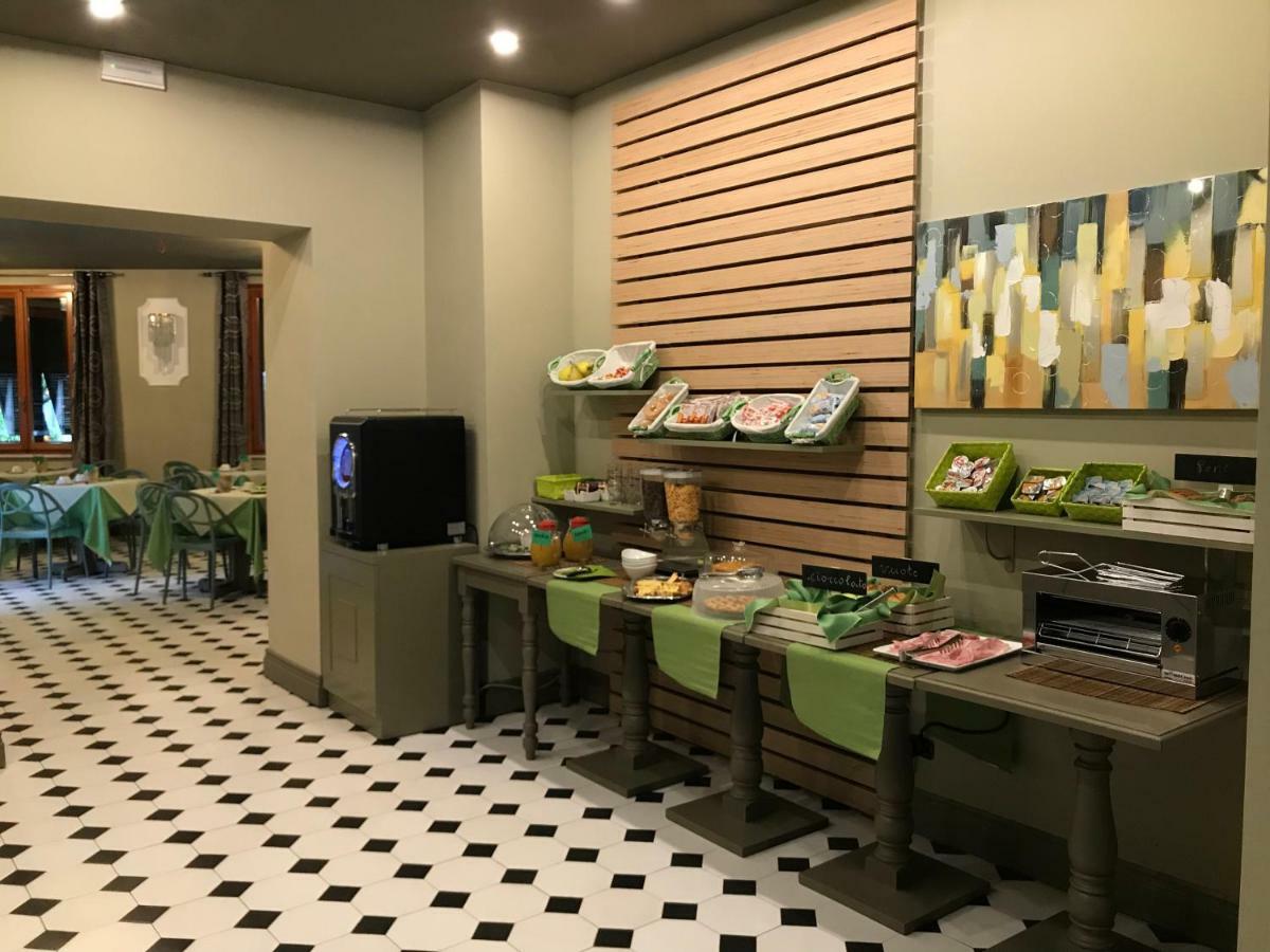 Hotel Residence Paradiso モネーリア エクステリア 写真