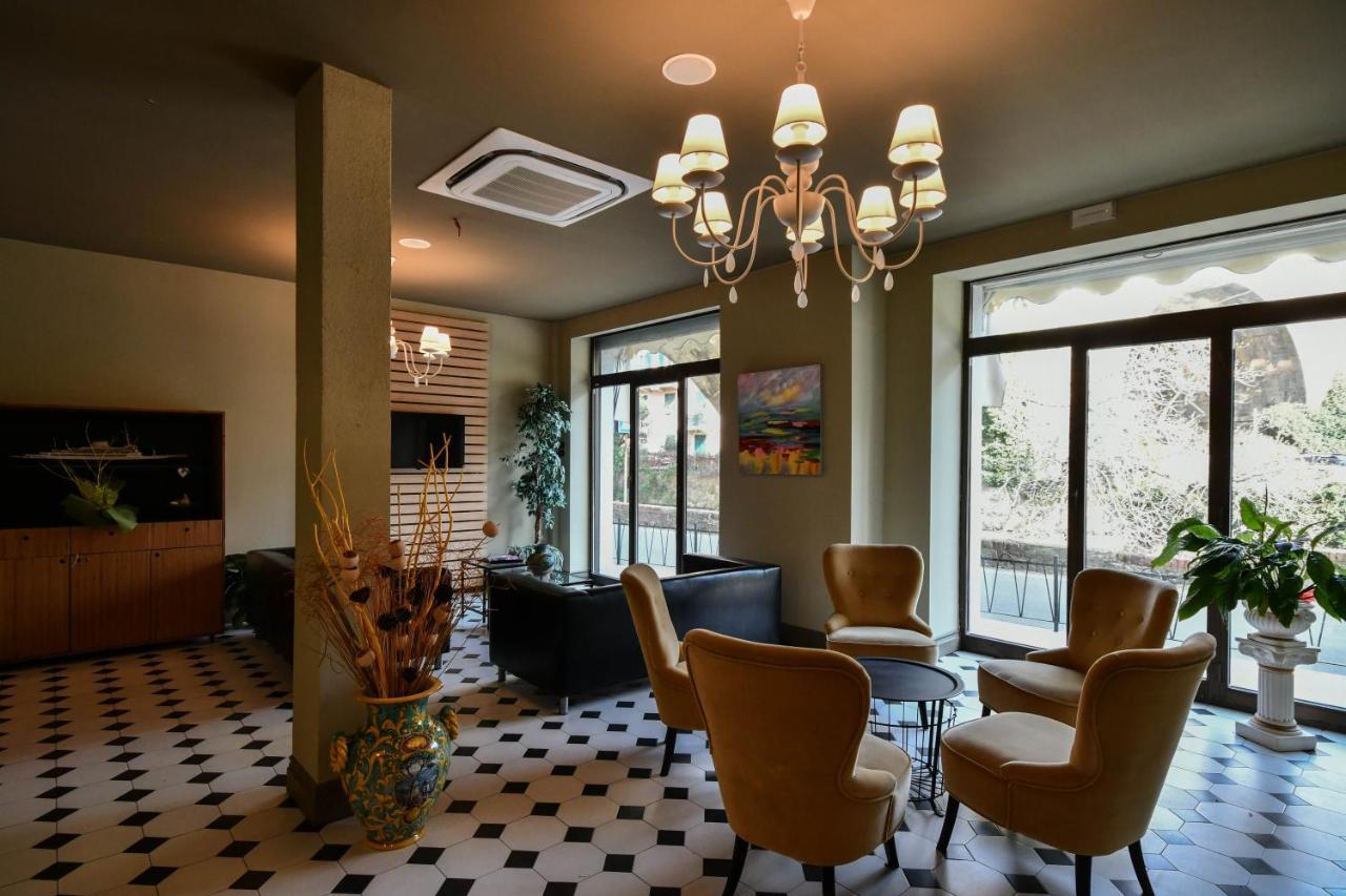 Hotel Residence Paradiso モネーリア エクステリア 写真